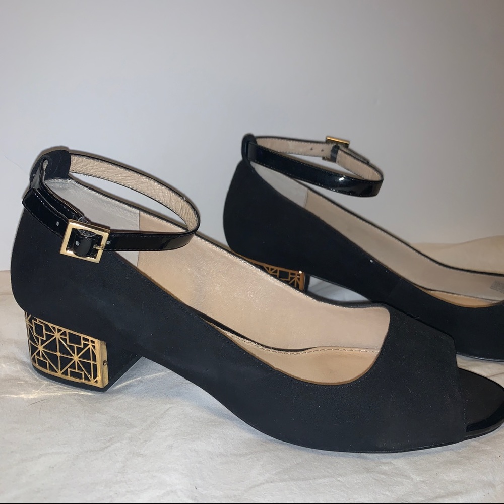 Black Jamaicah Ankle Strap Pumps